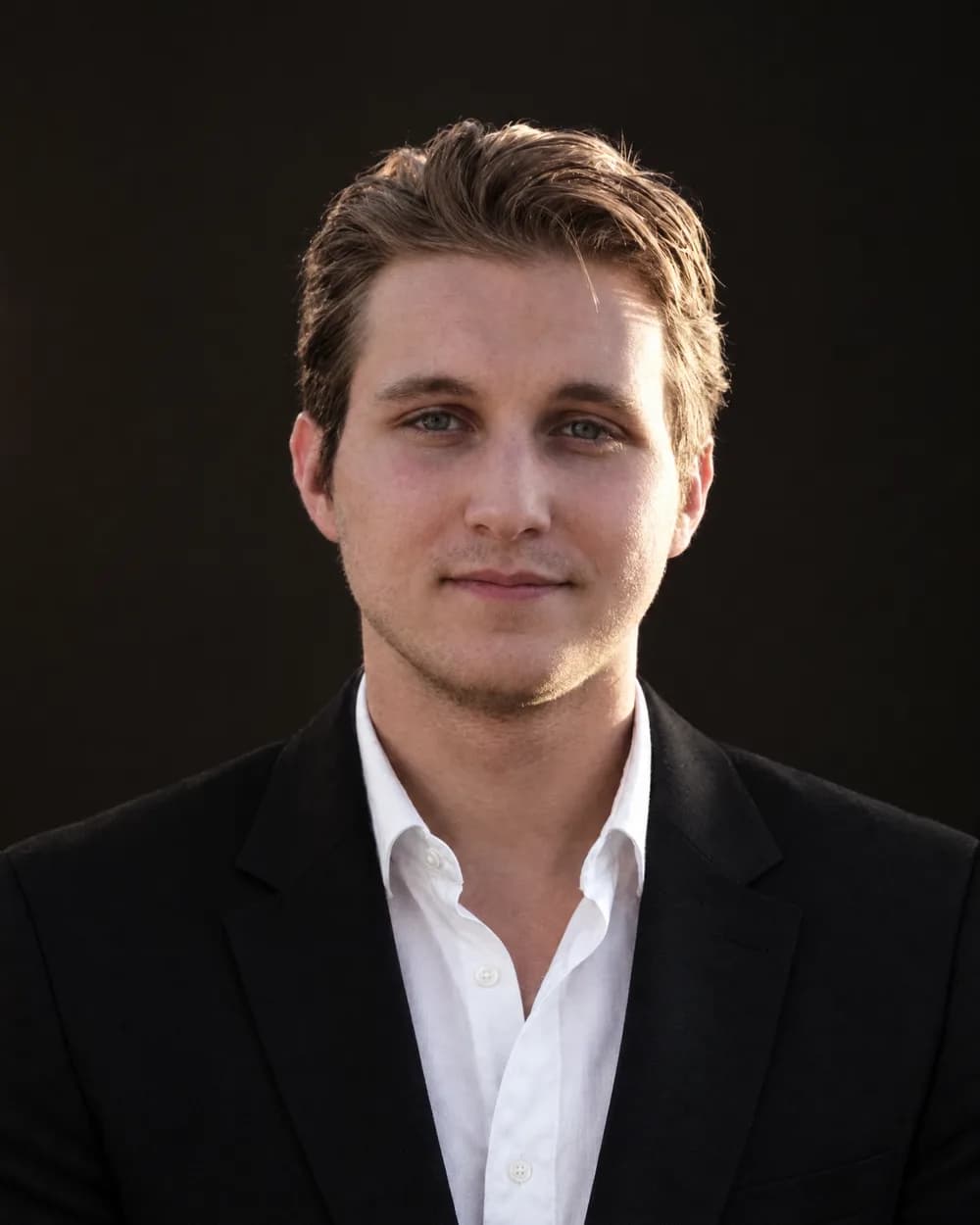 Viktor, Head of Business